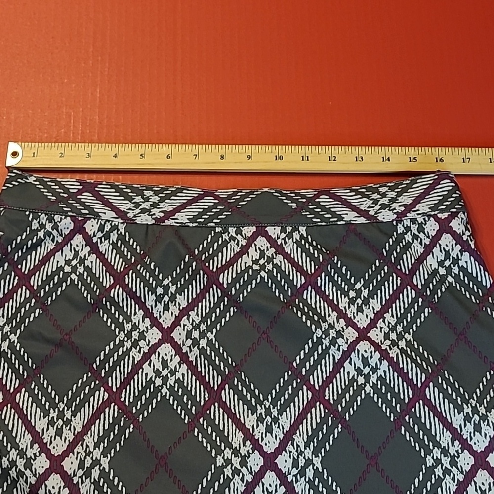 GORDON COOPER GOLF Plaid Gray and Red Women's Skirt SIZE 12 - Picture 4 of 12